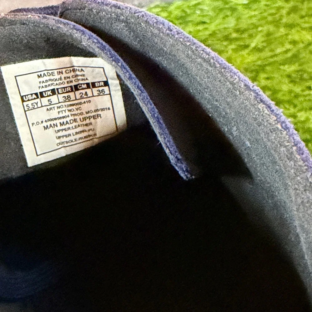 Under Armour Street Encounter Mid Navy Blue Chukka Sneaker‎ Boots Youth size 5.5